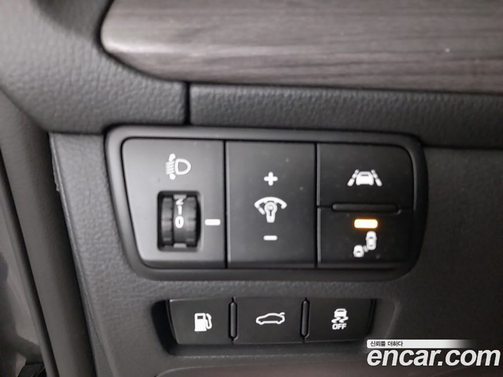 Kia K7 (Cadenza) Premier 2.5 GDI X Editions (06.2020)