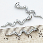 Подвеска Змея, родиевое покрытие, фианиты, размер 28*5 мм, цена за 1 шт