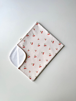 Непромокаемая пеленка "Вишенки"