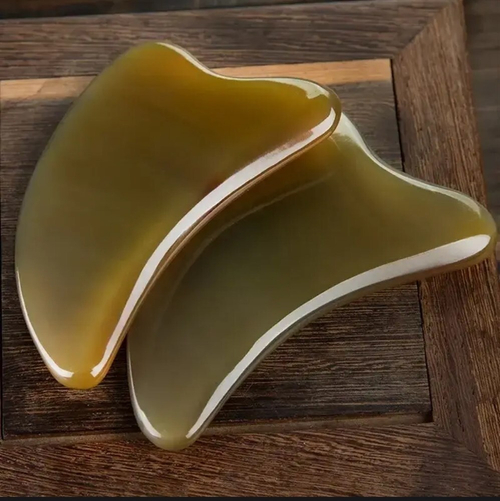 Пластина гуаша из желтого рога