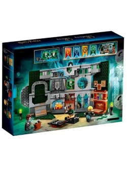 Конструктор Гарри Поттер "Знамя факультета Слизерин" 349 дет