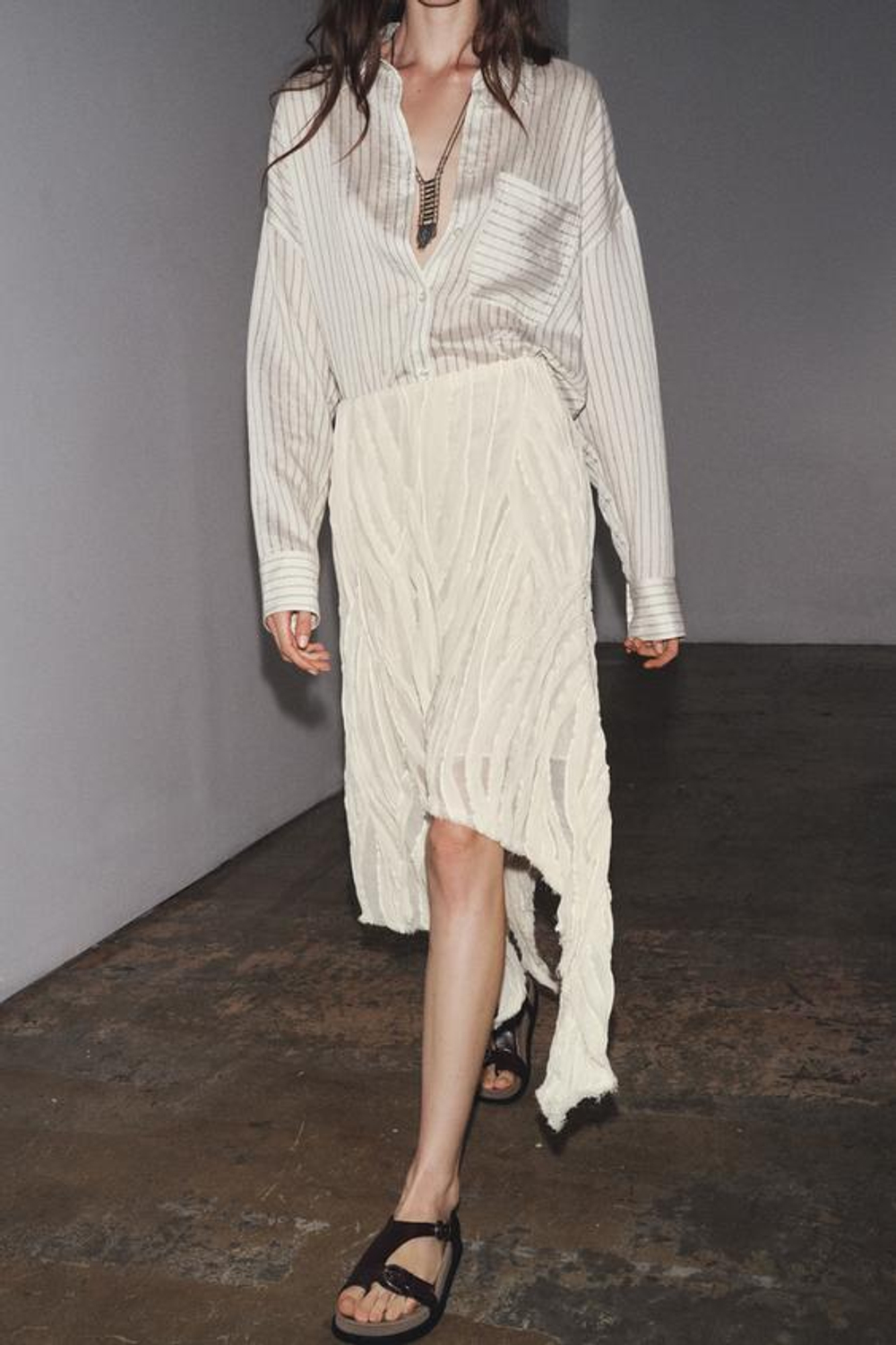 ZARA АСИММЕТРИЧНАЯ ЮБКА СО СКЛАДКАМИ — ZW COLLECTION, ЭКРЮ