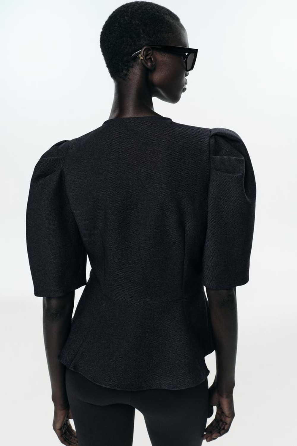 ZARA ТОП С БАСКОЙ И ОБЪЕМНЫМИ РУКАВАМИ, АНТРАЦИТОВО-СЕРЫЙ