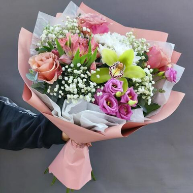 Авторский букет с фисташковой орхидеей