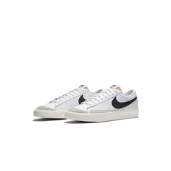 Nike Blazer Low Vintage "Black Swoosh"