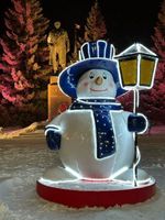 Уличная фигура "Снеговик с фонарем"