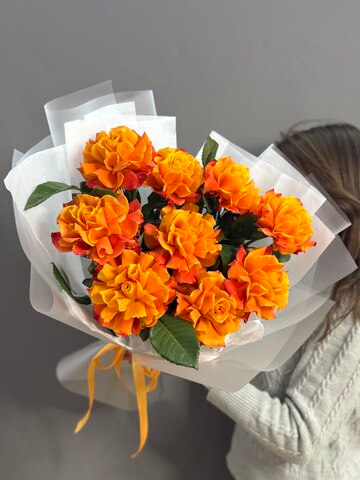 Монобукет из французских роз сорта "Атомик"