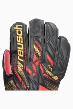 Вратарские перчатки Reusch Attrakt Solid