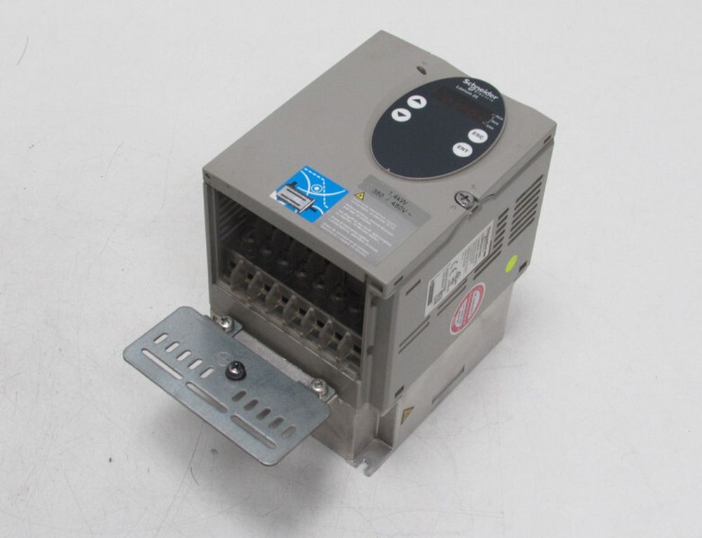 Schneider Electric LXM05BD14N4