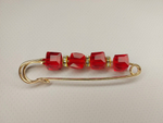 Булавка брошь "Красные камешки" для кардигана, пальто, платков, костюмов, шарфа, одежды .Цвет ярко красный.