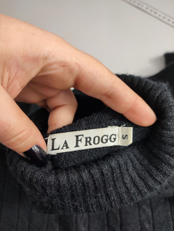 Джемпер La Frogg стильный 44 размер