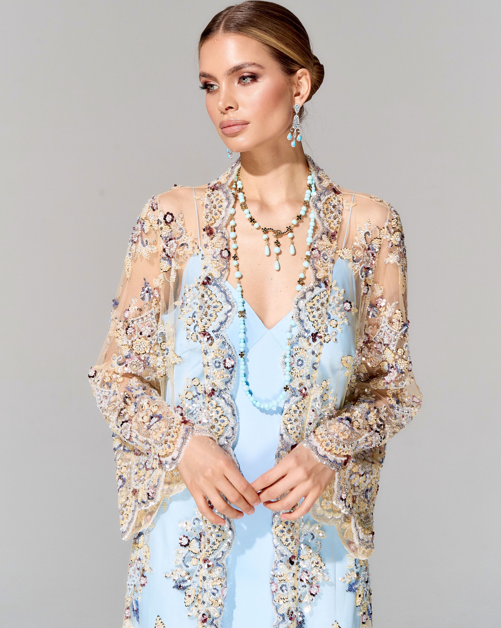 Кардиган с вышивкой ручной работы