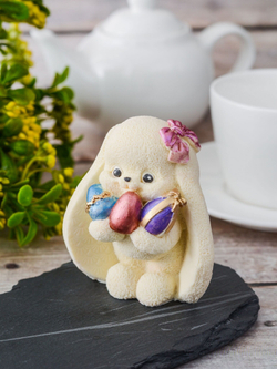 Фигурка на торт из шоколада