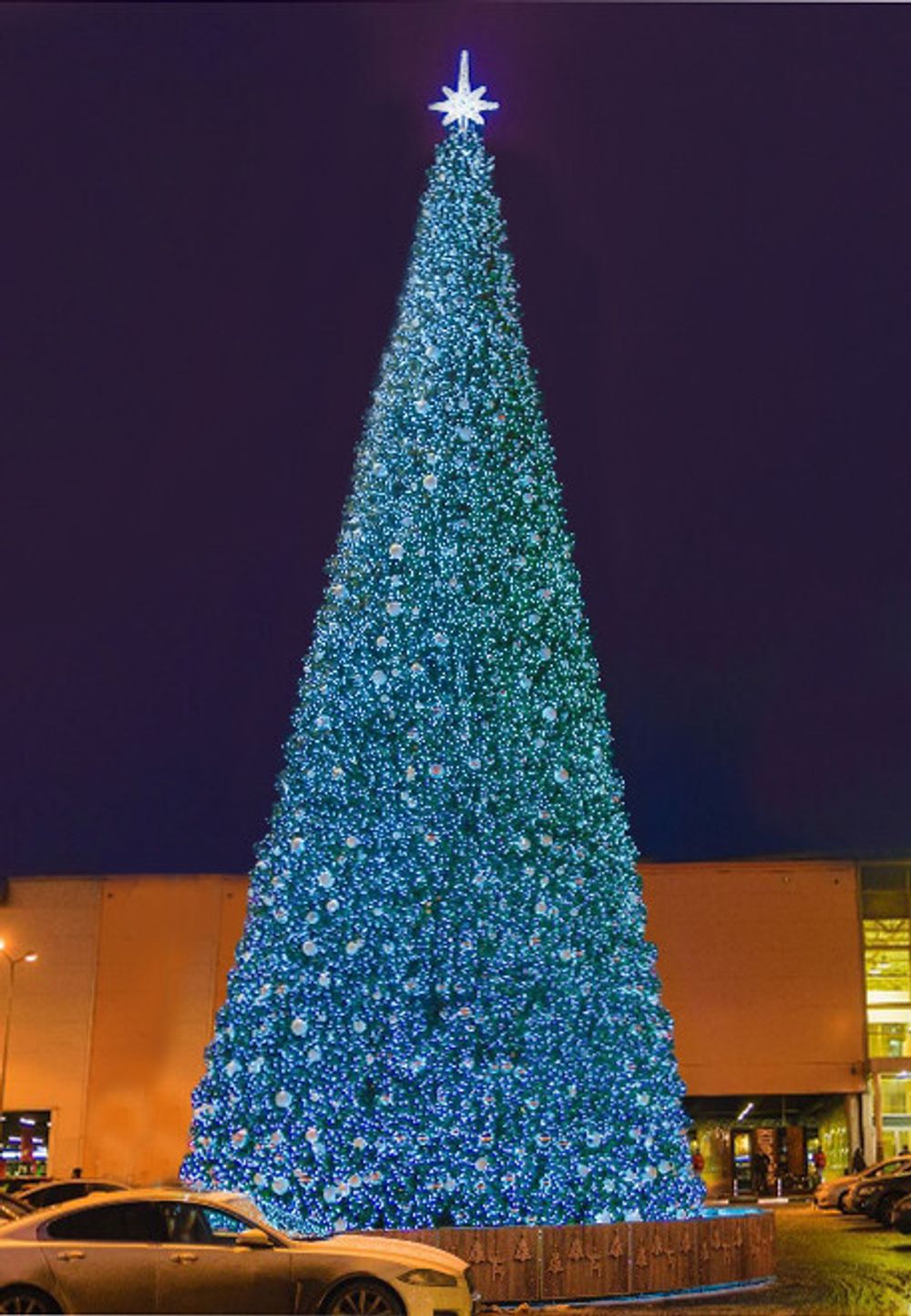 Ель "Уральская" СВЕТОДИНАМИЧЕСКАЯ  с встроенным Теплым освещением 10 м