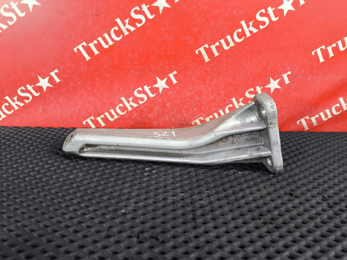 Кронштейн радиатора