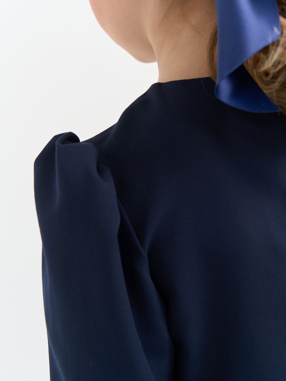 Платье с рюшей "Темно-синее" 7+