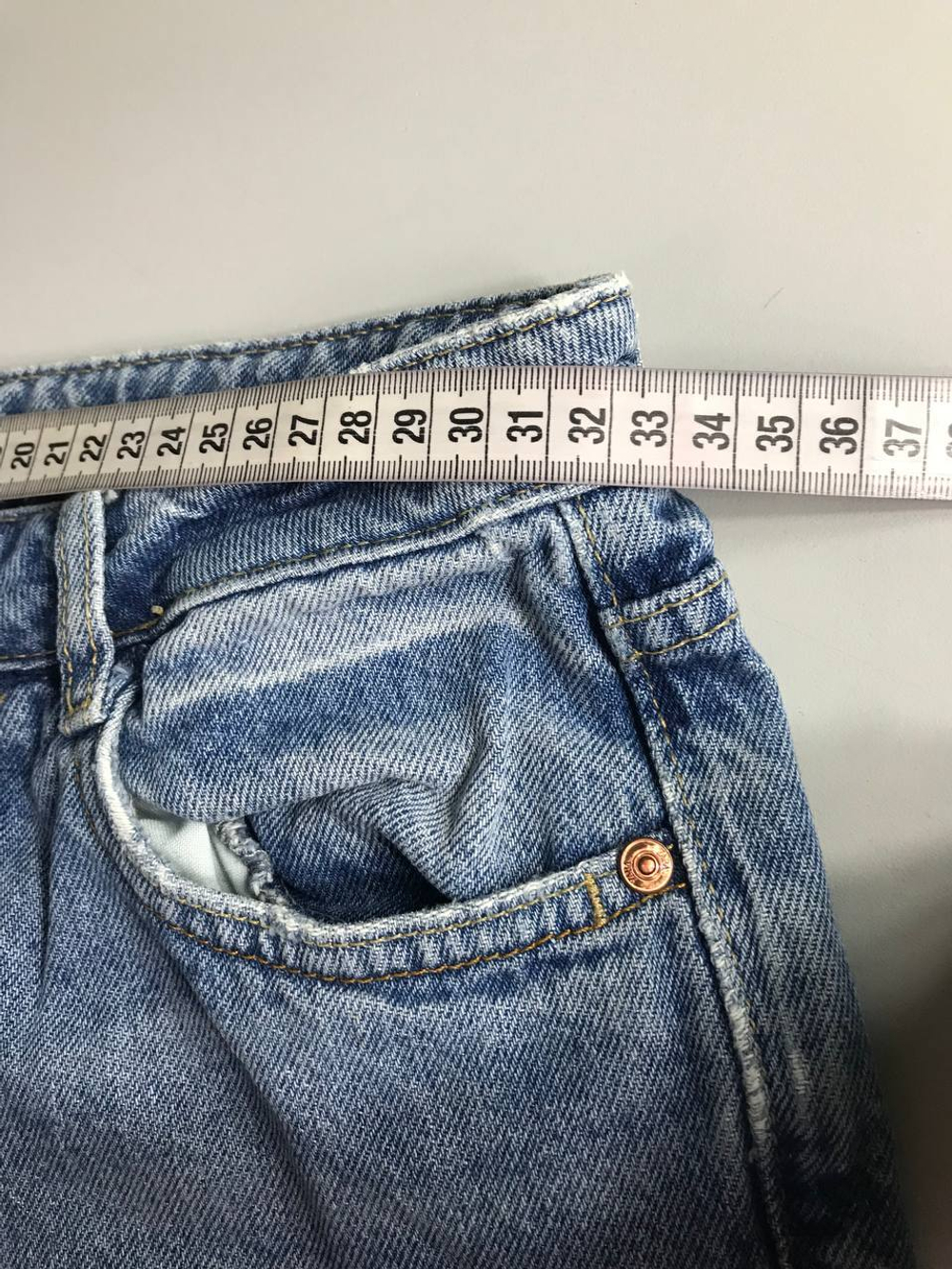Джинсы Zara свободного кроя, маркировка 34, визуально на 40 размер