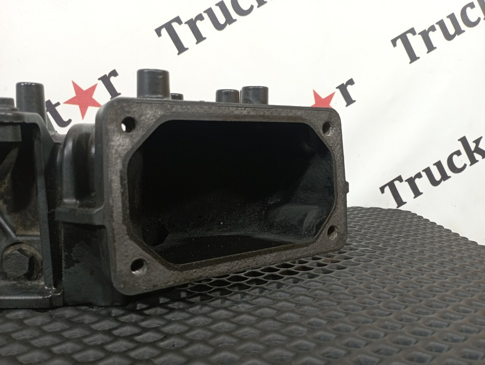 Коллектор впускной 2016г.