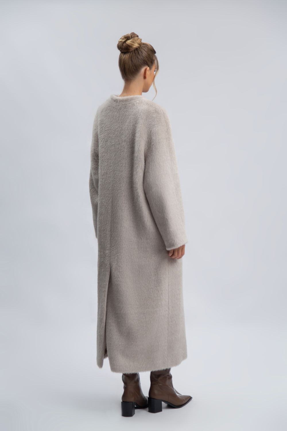 Пальто однобортное без воротника