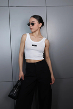 топ с нашивкой