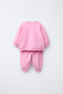 ZARA КОМПЛЕКТ ИЗ ТОЛСТОВКИ И БРЮК-ДЖОГГЕРОВ, МЯГКИЙ РОЗОВЫЙ