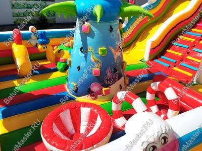 Коммерческий надувной батут "На морском дне" 12х7х6,5 м из двух модулей