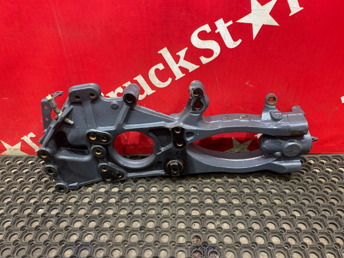 Кронштейн буксировочный левый 2019г