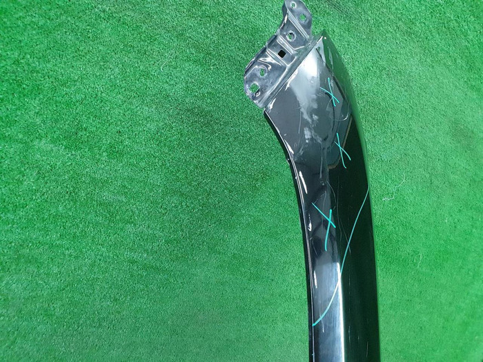 Крыло переднее левое Toyota Land Cruiser 200 (2012-2015)