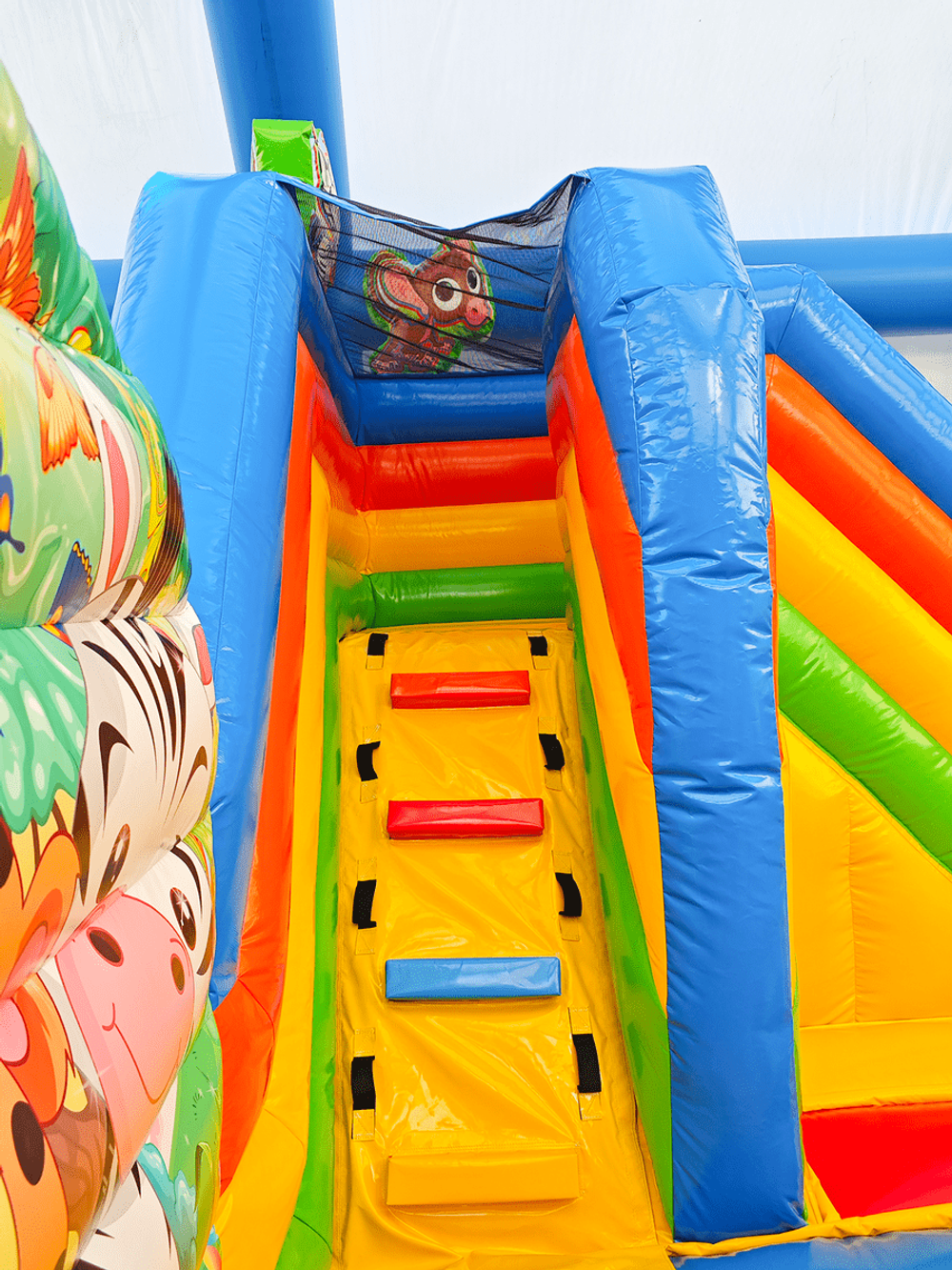 Коммерческий надувной батут «Добрые зверята», 5*5*3.5 м