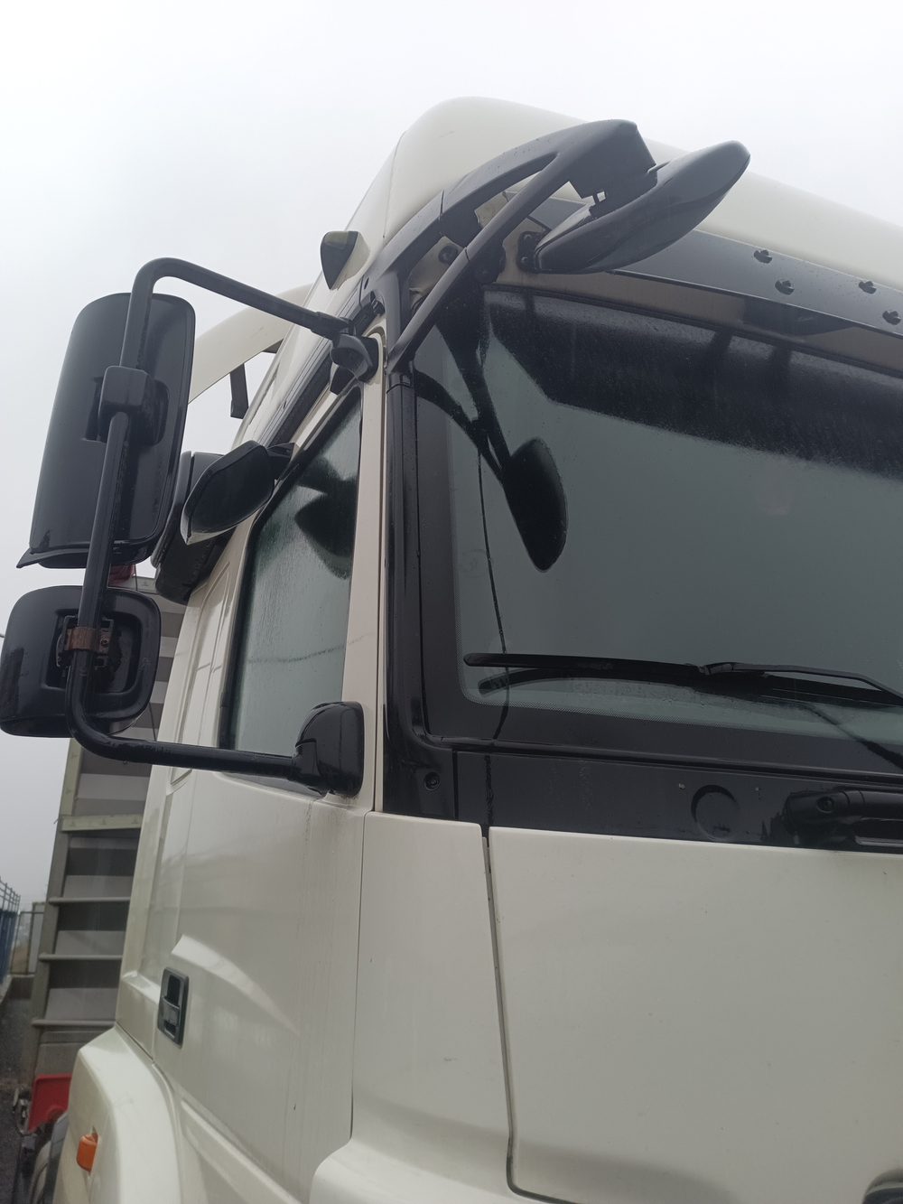 КамАЗ 5490 4x2 Седельный тягач 5490-S5 (Дизельный, 12,0 л, 401 л.с., АТ)