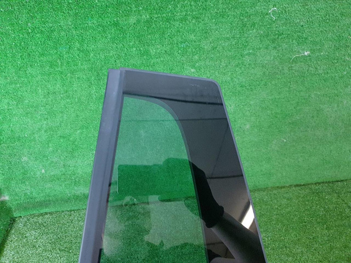 Форточка двери задняя левая VW Tiguan 2 (2016-н.в.)