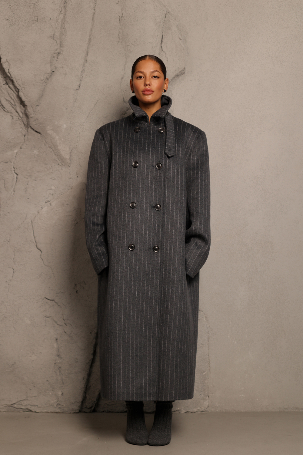 Двубортное пальто