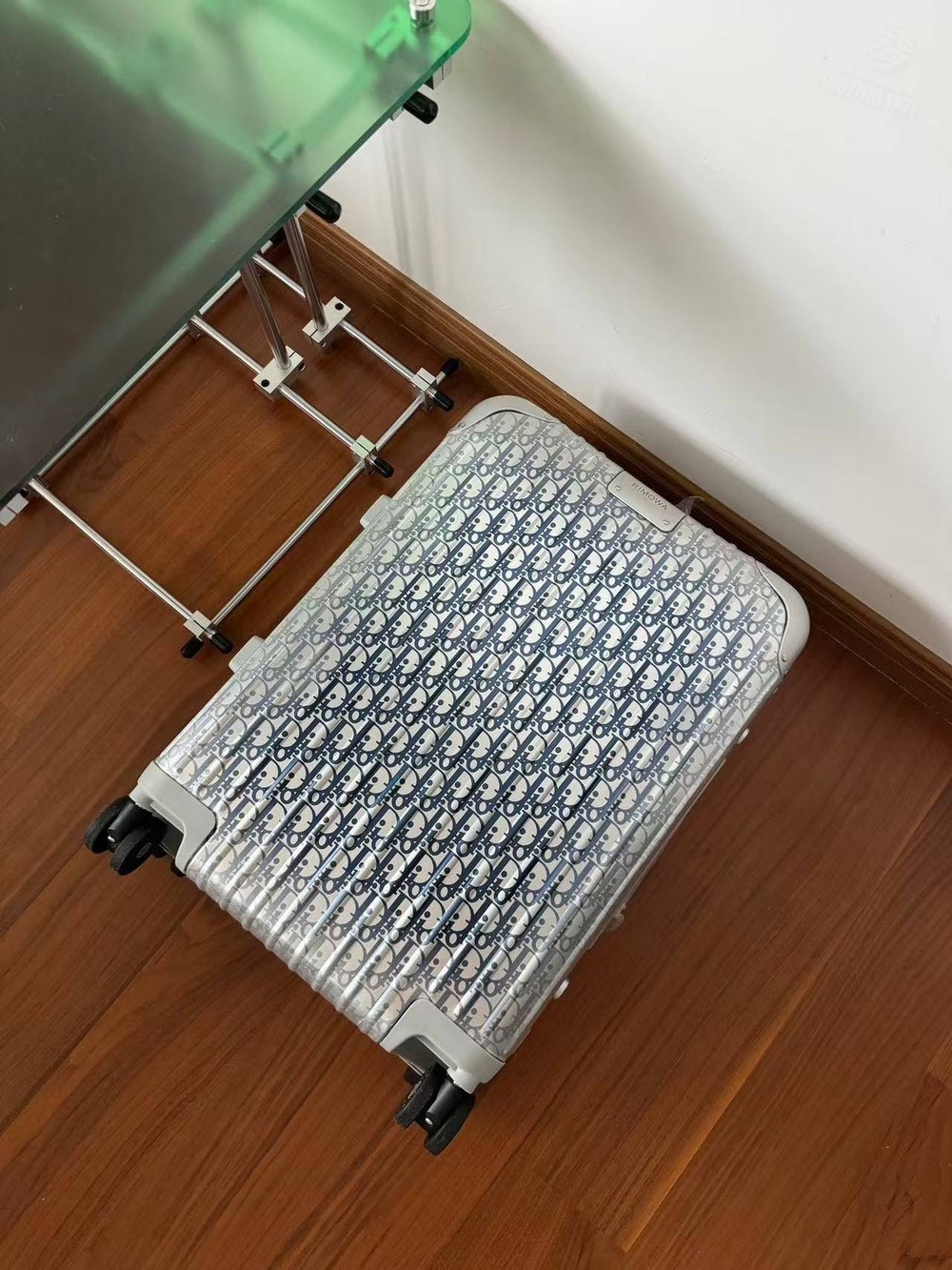 Дорожный чемодан Rimowa x DIOR