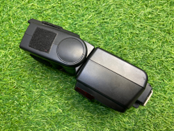 Nikon SB-600