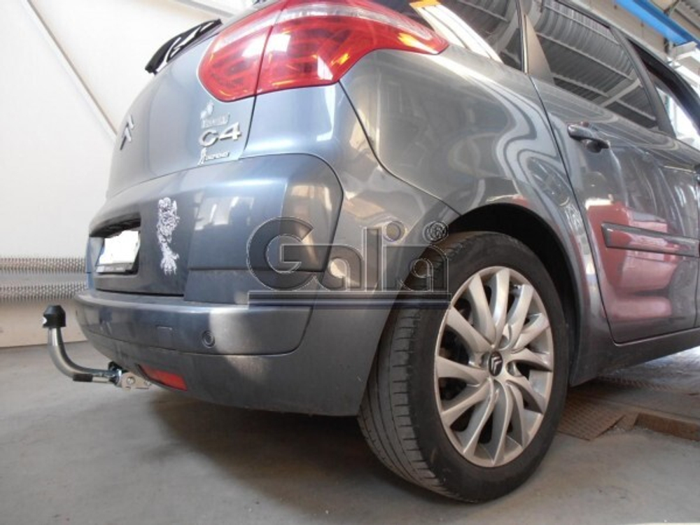Фаркоп оцинкованный Galia C051A для Citroen C4 Picasso 2006-2013, Citroen C4 Grand Picasso 2006-2013, Peugeot 5008 2009-2017(паспорт и сертификат в комплекте)(без электрики)