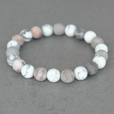 Браслет из камней (яшма и говлит)