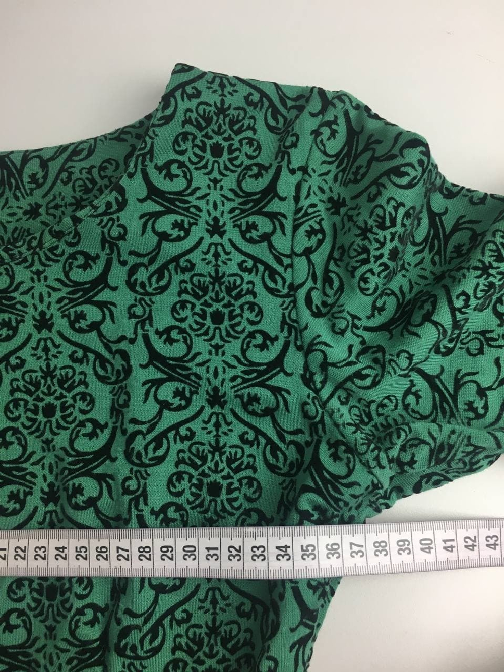 Платье с узорами 42 размер