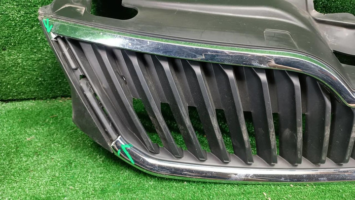 Решетка радиатора Skoda Rapid 1 (2012-2020)