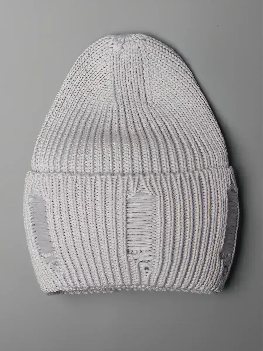 Шапка женская на осень рваная