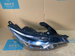Nissan Qichen D60 оригинальная фара (галоген/LED)