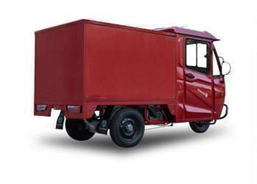 Трицикл грузовой GreenCamel Тендер 4-Box (60V 1200W) закрытые кабина и кузов