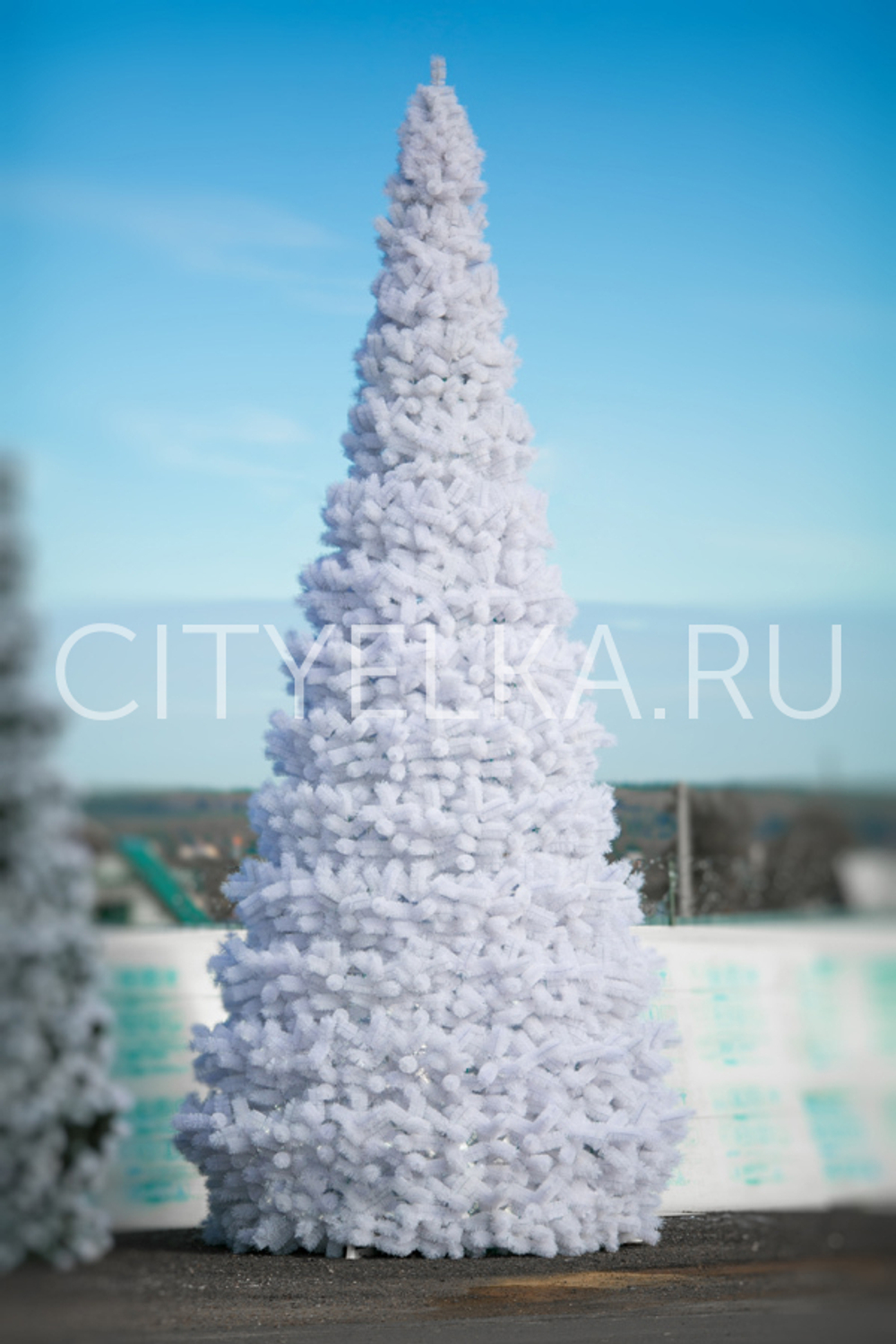 Сосна уличная искусственная "Евро-2" каркасная белая