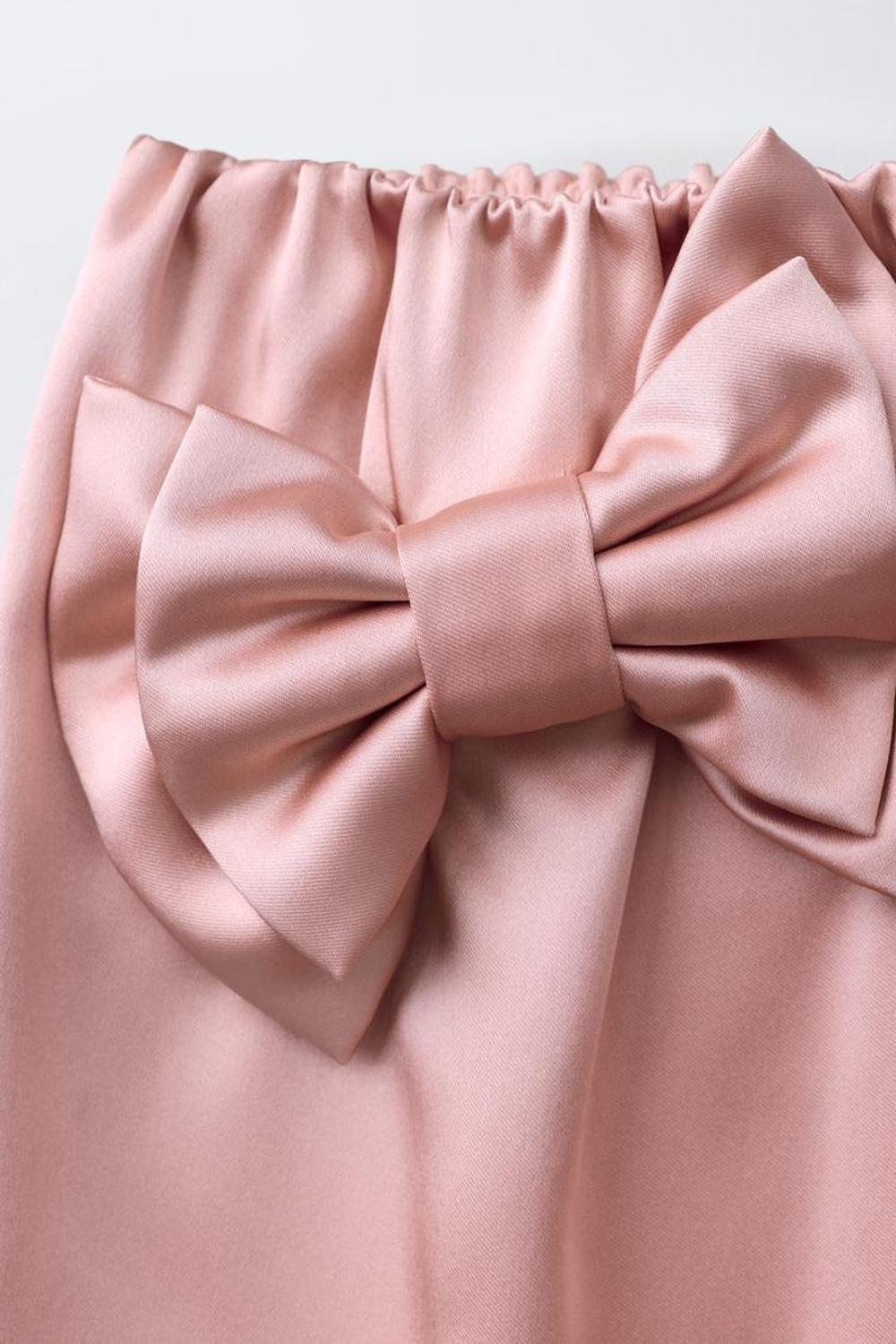 ZARA АТЛАСНАЯ ЮБКА-ШОРТЫ С БАНТОМ, РОЗОВЫЙ