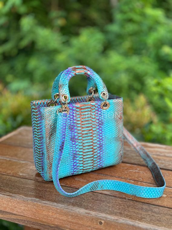 Сумка из питона в стиле Dior BG-510