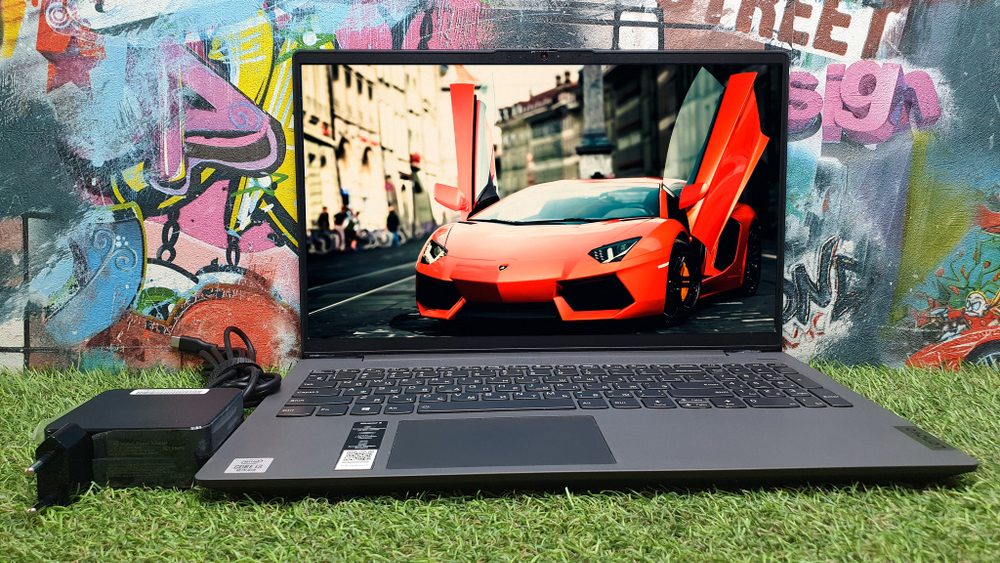 Ноутбук Lenovo i3-10/8Gb/FHD