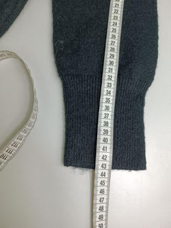 Свитер теплый лаконичный 48 размер