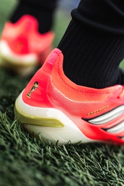 Бутсы adidas Predator Elite FT FG - розовый