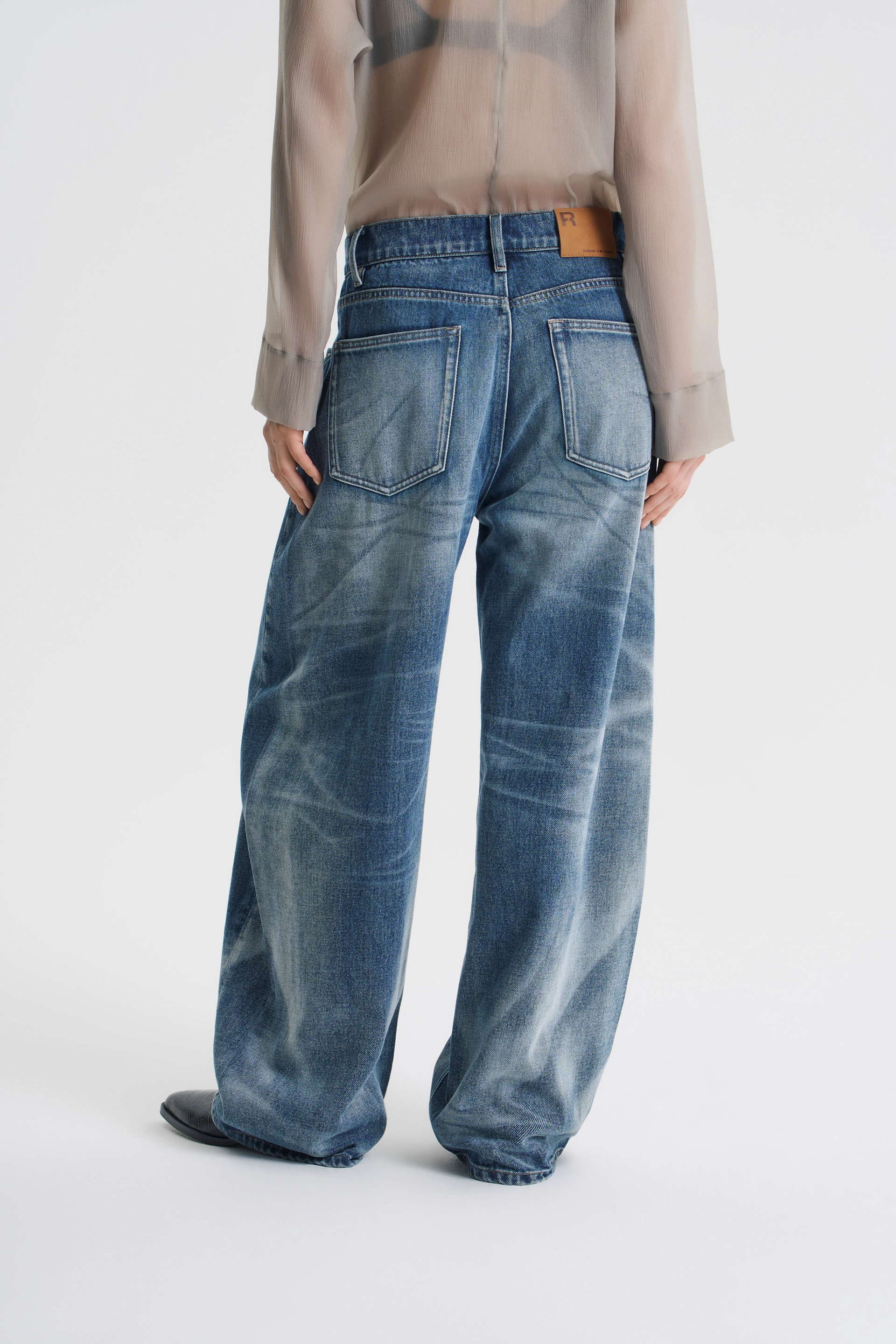 Джинсы acid wash