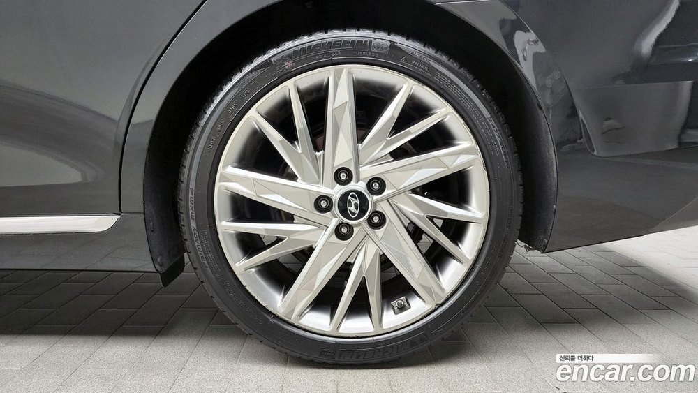 Hyundai The New Grandeur (Azera) IG 2.5 (03.2020)