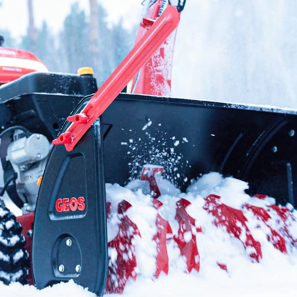 GEOS by AL-KO SnowLine 700 E снегоуборщик бензиновый 11 л.с, ковш 70 см, выброс 15 м, 6 вперед/2 назад 212931